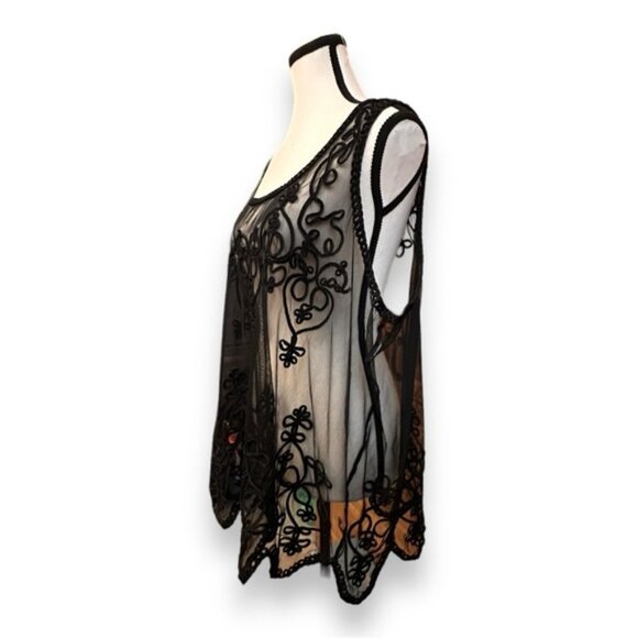 Women’s torrid 3 Black Mesh Gothic Raised Design 22 24 - Picture 2 of 12